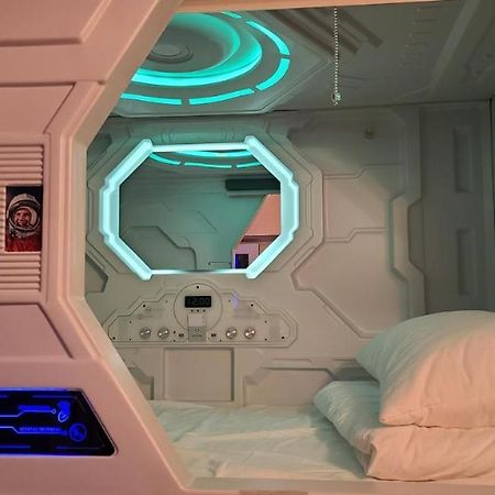 Hostel Aria Capsule Kiszyniów Zewnętrze zdjęcie