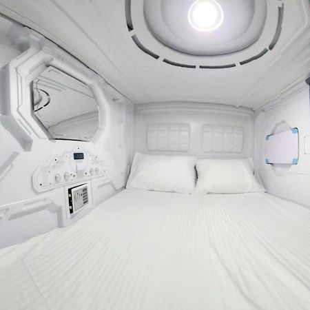Hostel Aria Capsule Kiszyniów Zewnętrze zdjęcie