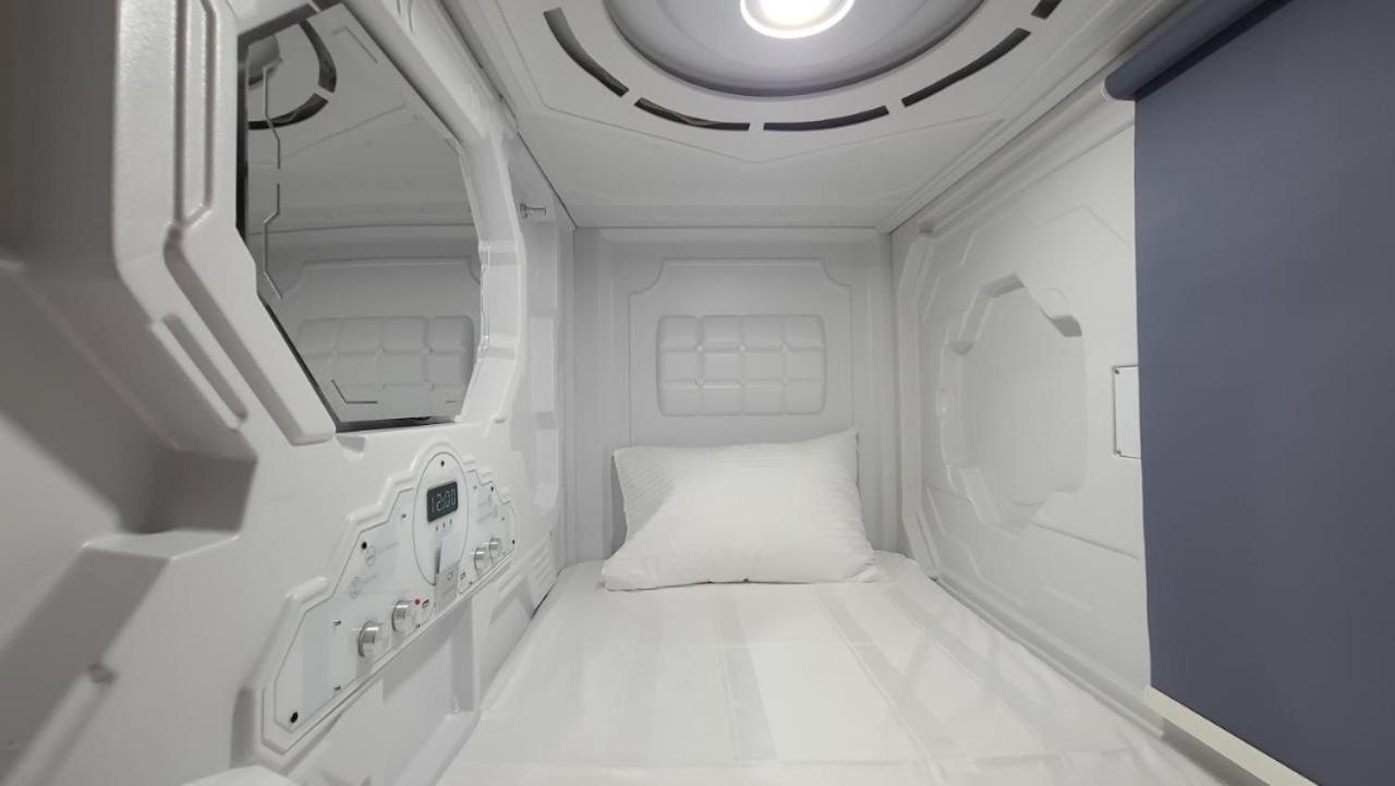 Hostel Aria Capsule Kiszyniów Zewnętrze zdjęcie