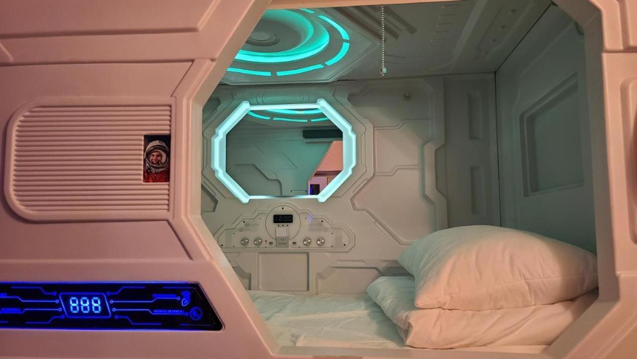 Hostel Aria Capsule Kiszyniów Zewnętrze zdjęcie